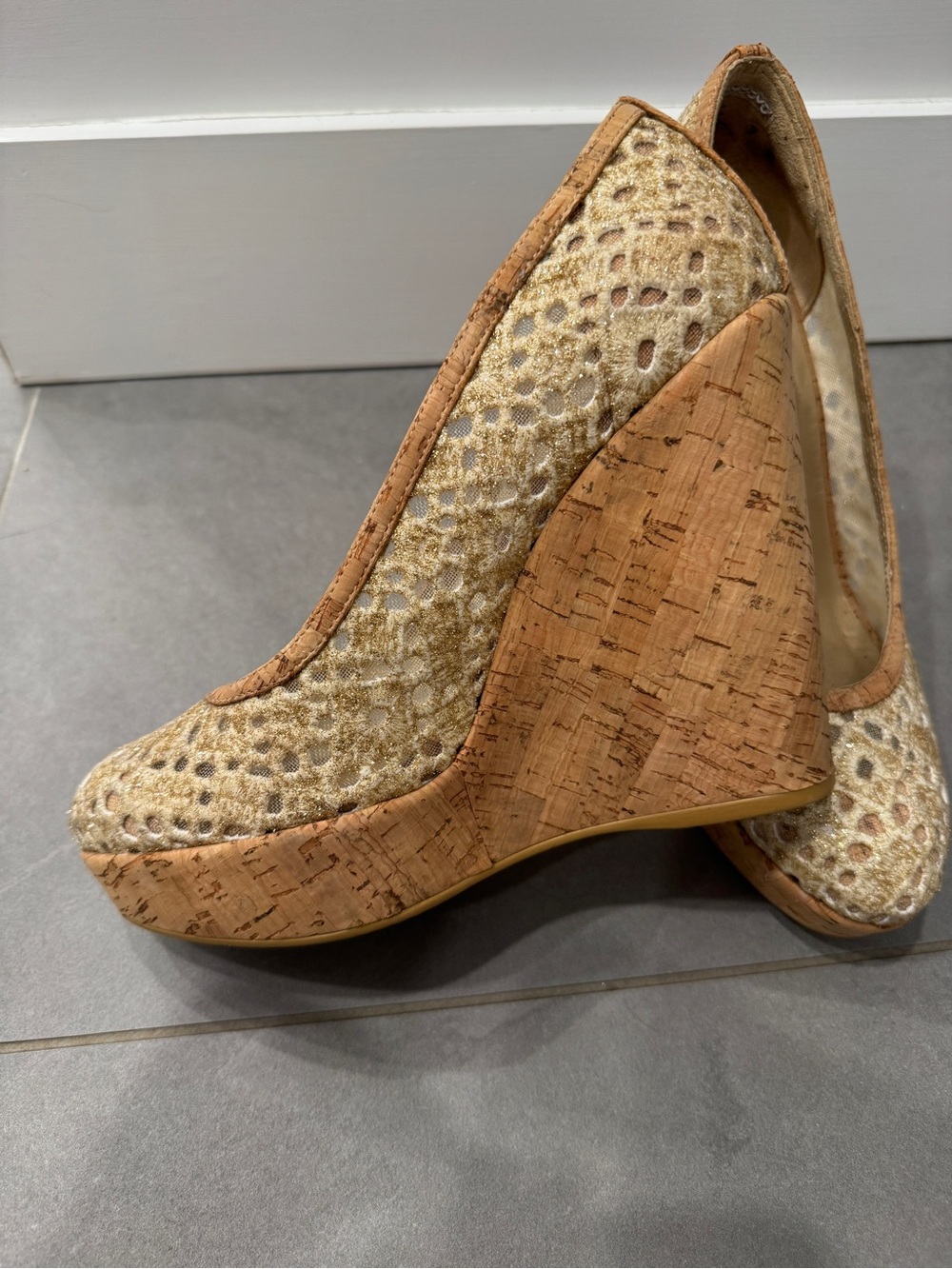 Stuart Weitzman Neutral Cork Platform Wedges - Picture 3 of 9